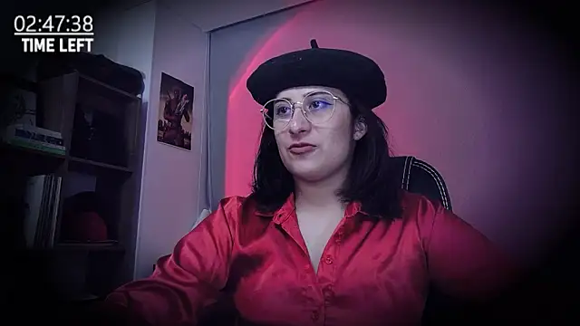 Snapshot of Scarlett_Sen chatting on 06.23.26 Scarlett Sen online show from 06.23.26