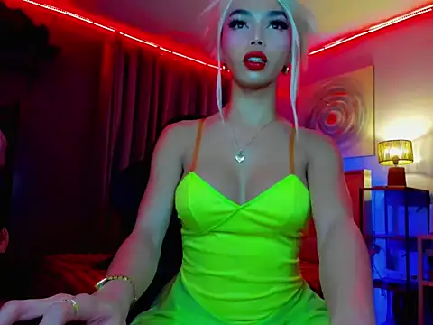 Snapshot of Amethyst_ts chatting on 12.21.25 Amethyst ts online show from 12.21.25