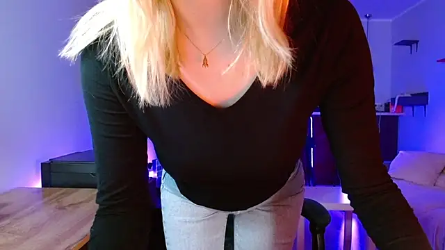 illusorycat online show from 02.10.26