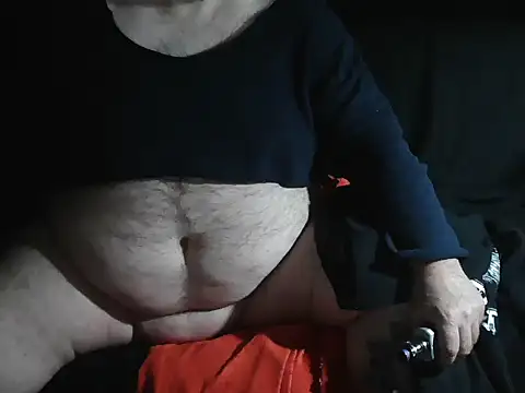 Snapshot of onkelgrau65 chatting on 03.13.25 onkelgrau65 online show from 03.13.25