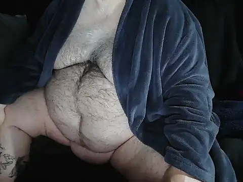 Snapshot of onkelgrau65 chatting on 12.02.25 onkelgrau65 online show from 12.02.25