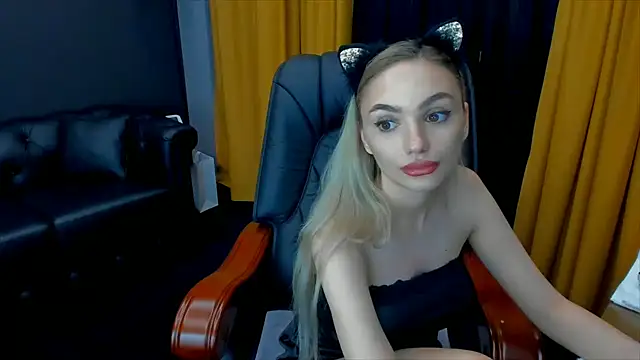 HaleySweet18 online show from 07.03.26