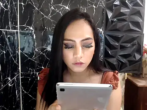 MissKeanna online show from 02.11.25