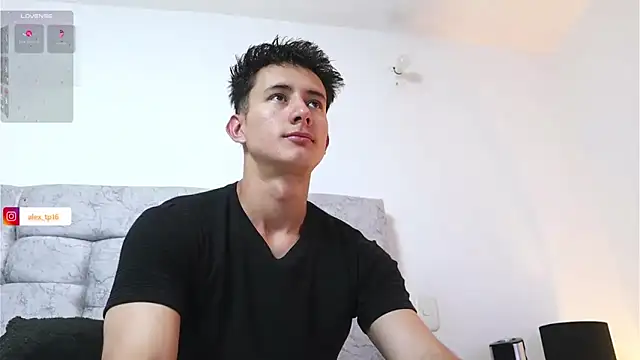 Snapshot of _Alexxx chatting on 02.05.25 Alexxx online show from 02.05.25