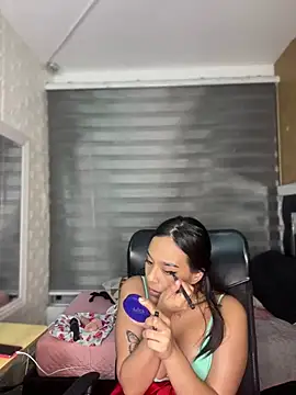 Little Amber6 online show from 12.31.24