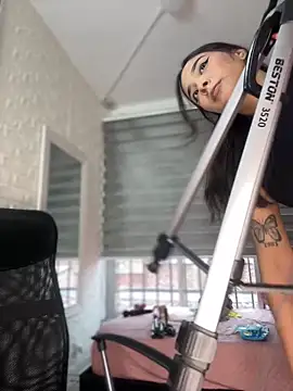 Little Amber6 online show from 02.16.25