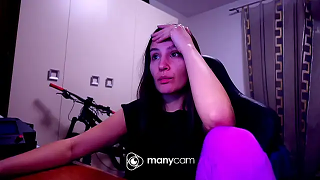 Snapshot of GodlyTheia chatting on 02.20.25 GodlyTheia online show from 02.20.25