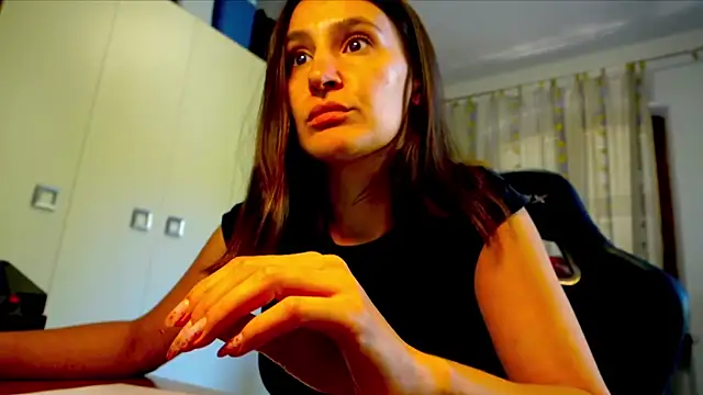 Snapshot of GodlyTheia chatting on 10.12.25 GodlyTheia online show from 10.12.25