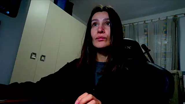 Snapshot of GodlyTheia chatting on 11.27.25 GodlyTheia online show from 11.27.25