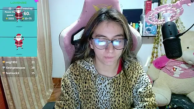 Maggie Fox3 online show from 12.31.24