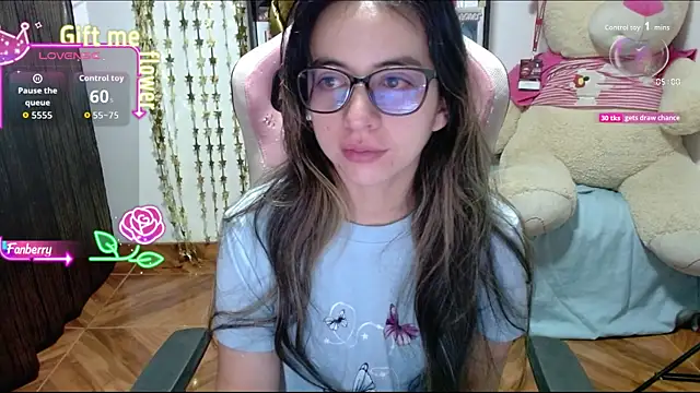 Maggie Fox3 online show from 09.21.25