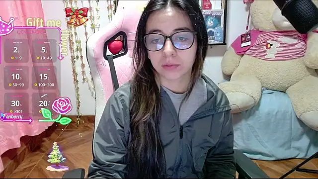 Maggie Fox3 online show from 11.08.25