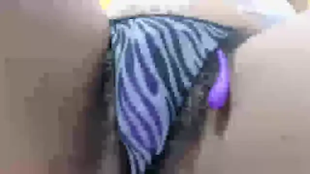 Snapshot of SashaMacgregor chatting on 11.25.25 SashaMacgregor online show from 11.25.25