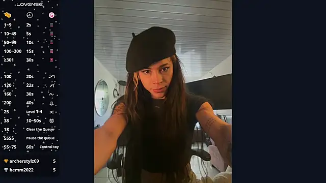 Snapshot of stormytt_ chatting on 02.19.25 stormytt online show from 02.19.25