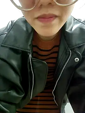 HinaLovely online show from 12.31.24