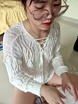 HinaLovely online show from 01.06.25