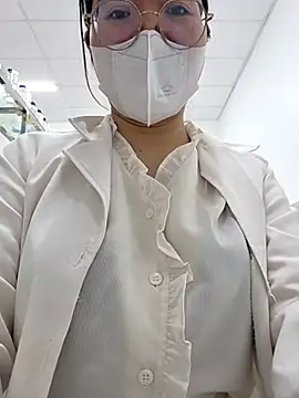 HinaLovely online show from 04.03.26