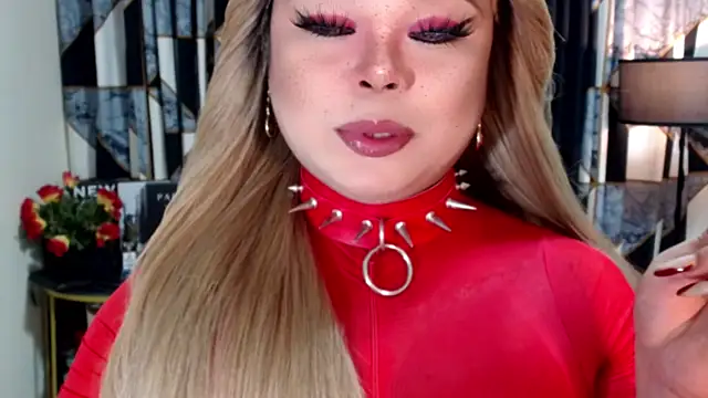 Snapshot of Mistress_DOMnicaaxx chatting on 09.13.25 Mistress DOMnicaaxx online show from 09.13.25