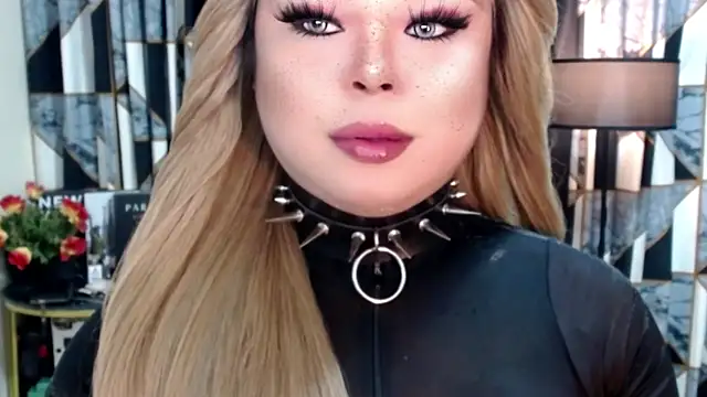 Snapshot of Mistress_DOMnicaaxx chatting on 09.14.25 Mistress DOMnicaaxx online show from 09.14.25