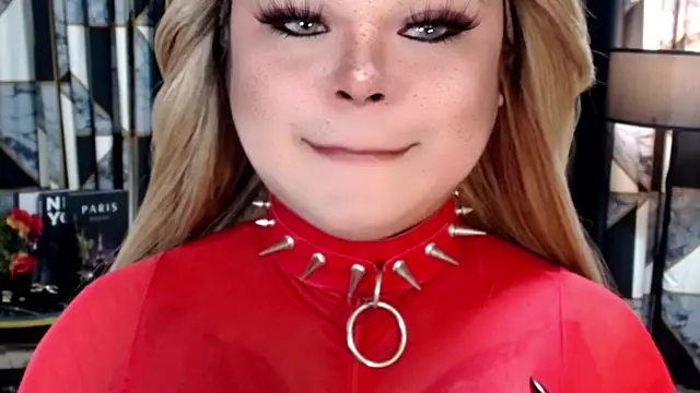 Snapshot of Mistress_DOMnicaaxx chatting on 11.11.25 Mistress DOMnicaaxx online show from 11.11.25