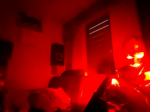 Snapshot of Crystalbitchx chatting on 11.09.25 Crystalbitchx online show from 11.09.25