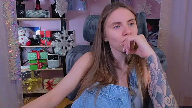  AnnaStark  online show from 12.17.25