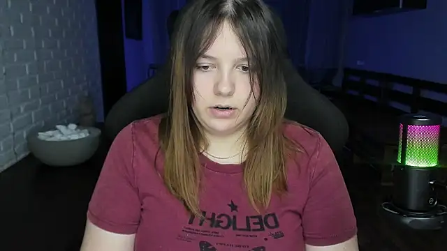 Snapshot of XNirvanaX chatting on 12.15.24 XNirvanaX online show from 12.15.24