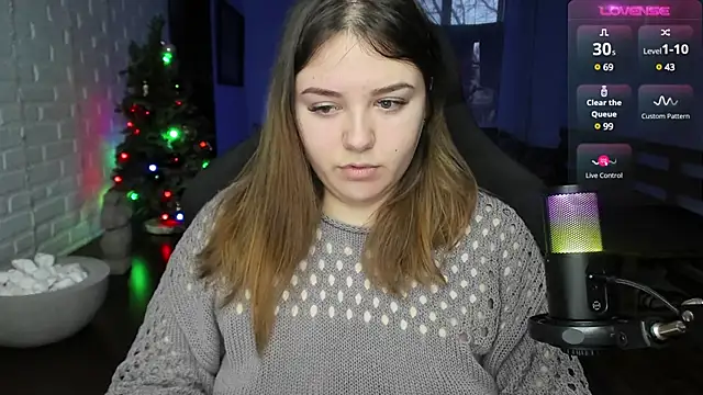 Snapshot of XNirvanaX chatting on 12.21.24 XNirvanaX online show from 12.21.24