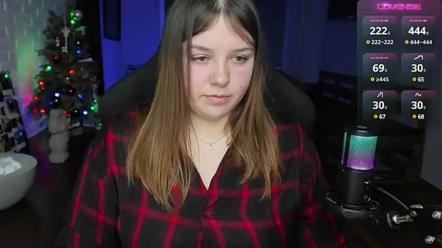 Snapshot of XNirvanaX chatting on 01.01.25 XNirvanaX online show from 01.01.25