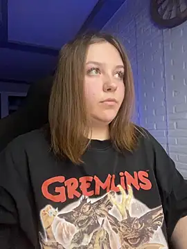 Snapshot of XNirvanaX chatting on 10.22.25 XNirvanaX online show from 10.22.25