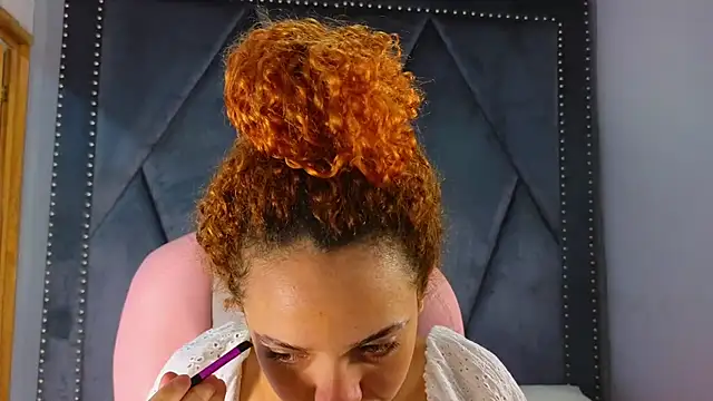 SexyLeilaa online show from 03.19.25