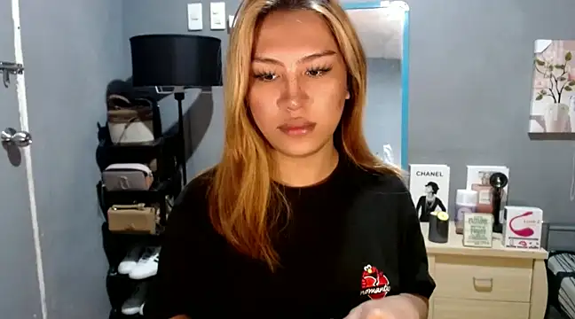 luxxy grand online show from 01.12.25