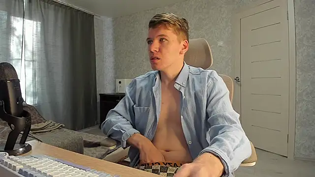 Snapshot of Bananas_dick chatting on 10.19.25 Bananas dick online show from 10.19.25