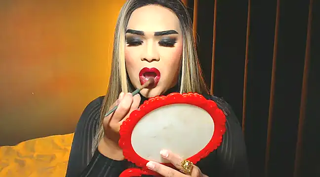 VictoriaEliz online show from 12.14.24