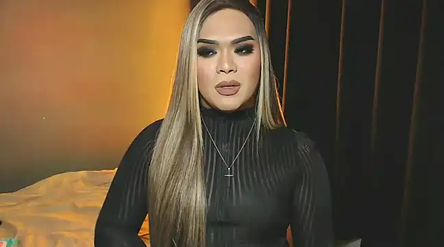 VictoriaEliz online show from 12.21.24