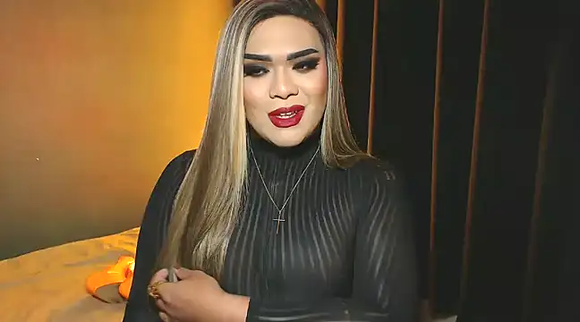 VictoriaEliz online show from 12.25.24