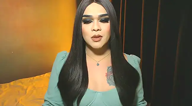 VictoriaEliz online show from 12.27.24