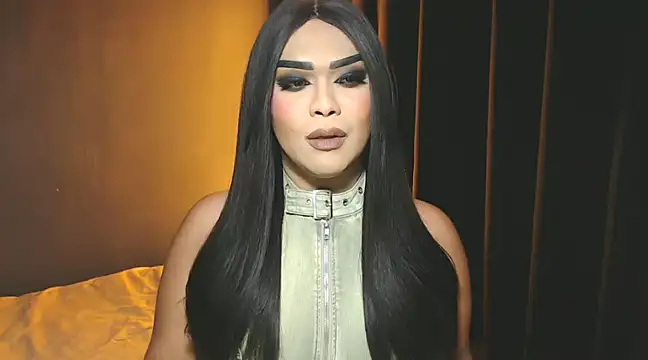 VictoriaEliz online show from 12.28.24