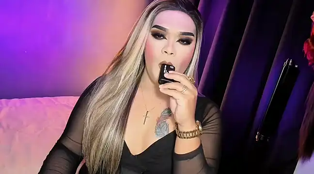 VictoriaEliz online show from 03.17.25