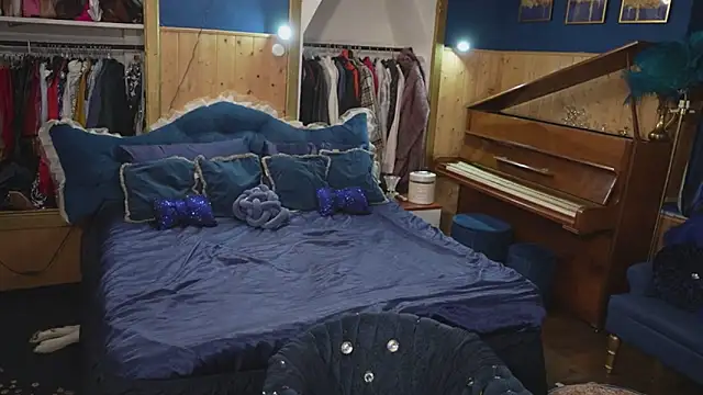 VanessaDoyle online show from 10.01.25