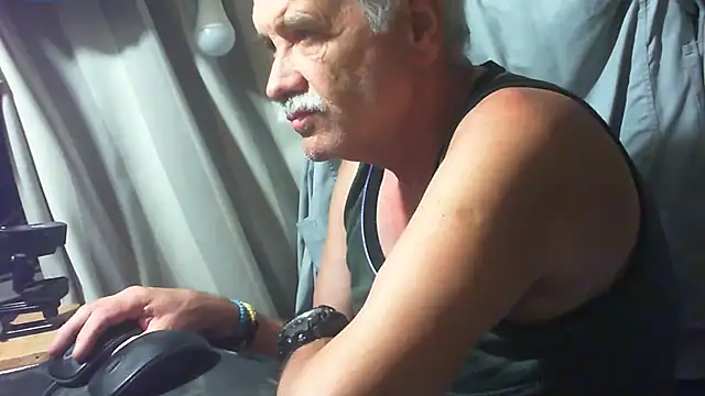 nonnomaturobisex online show from 09.15.25