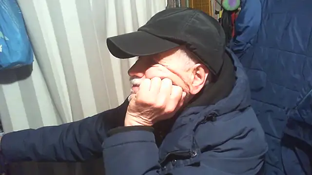 nonnomaturobisex online show from 03.31.26