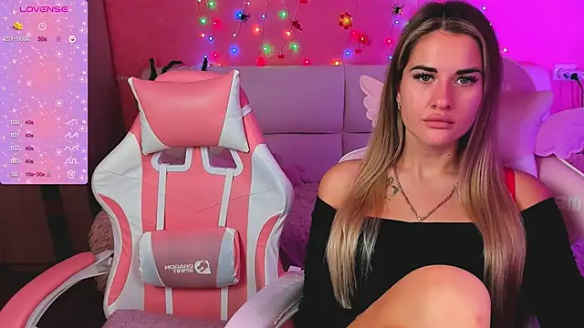 ivannatompsonnn online show from 10.29.25