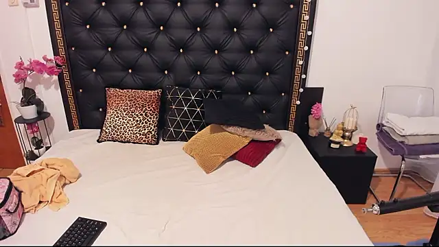 PreciousAillyn online show from 03.28.26