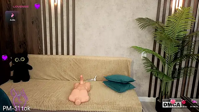 Holl1Would online show from 03.31.26