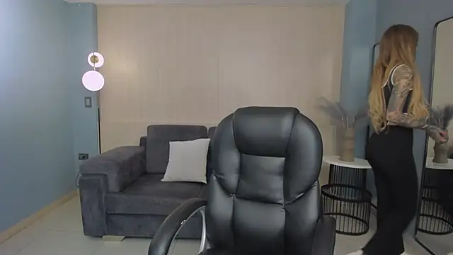 LexieWayne online show from 12.28.24