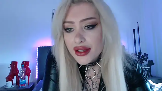 Snapshot of JennaLinn chatting on 01.05.25 JennaLinn online show from 01.05.25