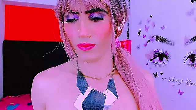 Snapshot of priscilahotker chatting on 02.02.25 priscilahotker online show from 02.02.25
