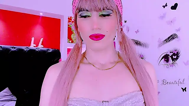 Snapshot of priscilahotker chatting on 03.17.25 priscilahotker online show from 03.17.25
