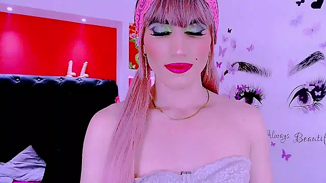 Snapshot of priscilahotker chatting on 03.17.25 priscilahotker online show from 03.17.25